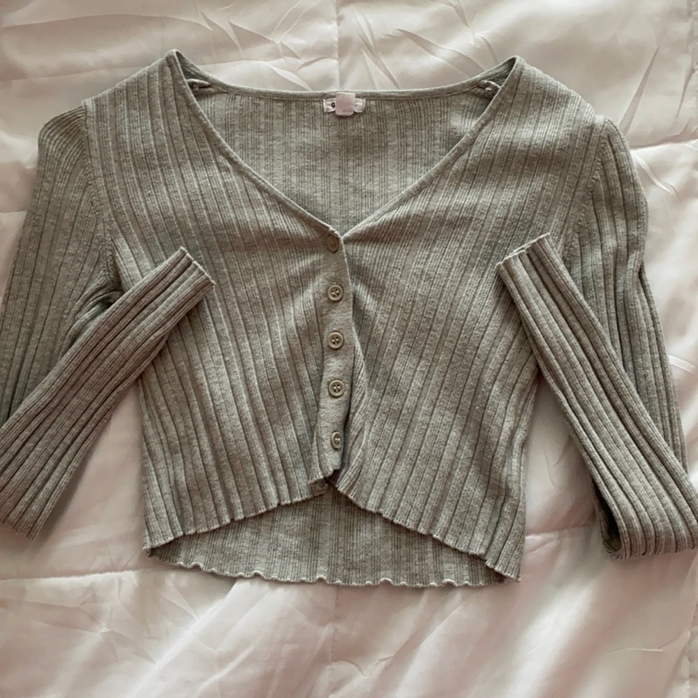 Grey long sleeve